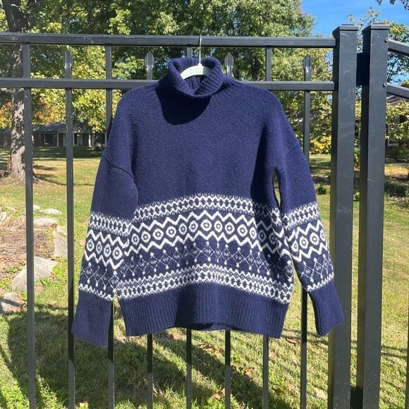 Zara Knit Turtleneck Sweater - Picture 1 of 7
